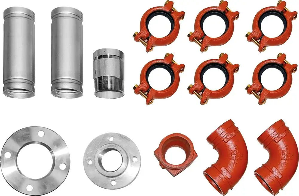 Diverse Rohrverbindungsstücke und Fittings aus Metall, darunter Reduzierstücke, Flansche und elastische Klemmverbinder, geeignet für Bosch Solewärmepumpen.